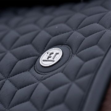 Zadeldekje HVP-Essential veelzijdigheid -  Black